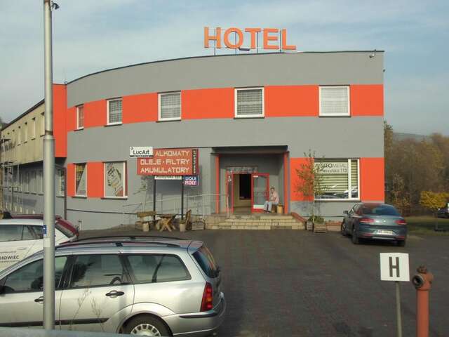 Отель Hotel Ava Гливице-3